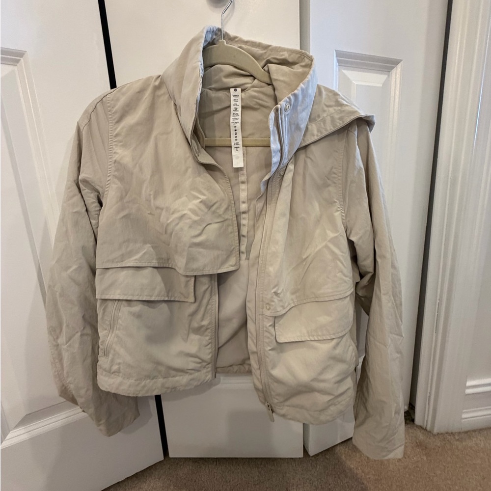 Lululemon Always Effortless Classic-Fit
Jacket  Size 2